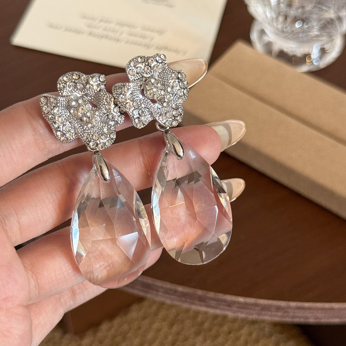 Women's Flower Water Drop Crystal Light Luxury Rings