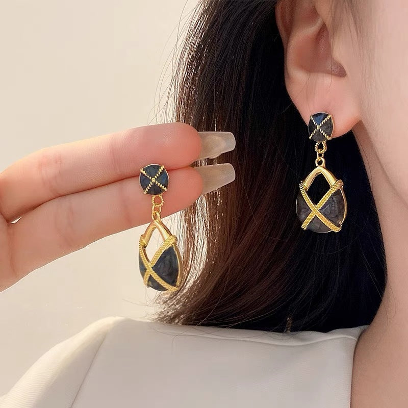 Women's Special Interest Light Luxury Square Tassel Earrings