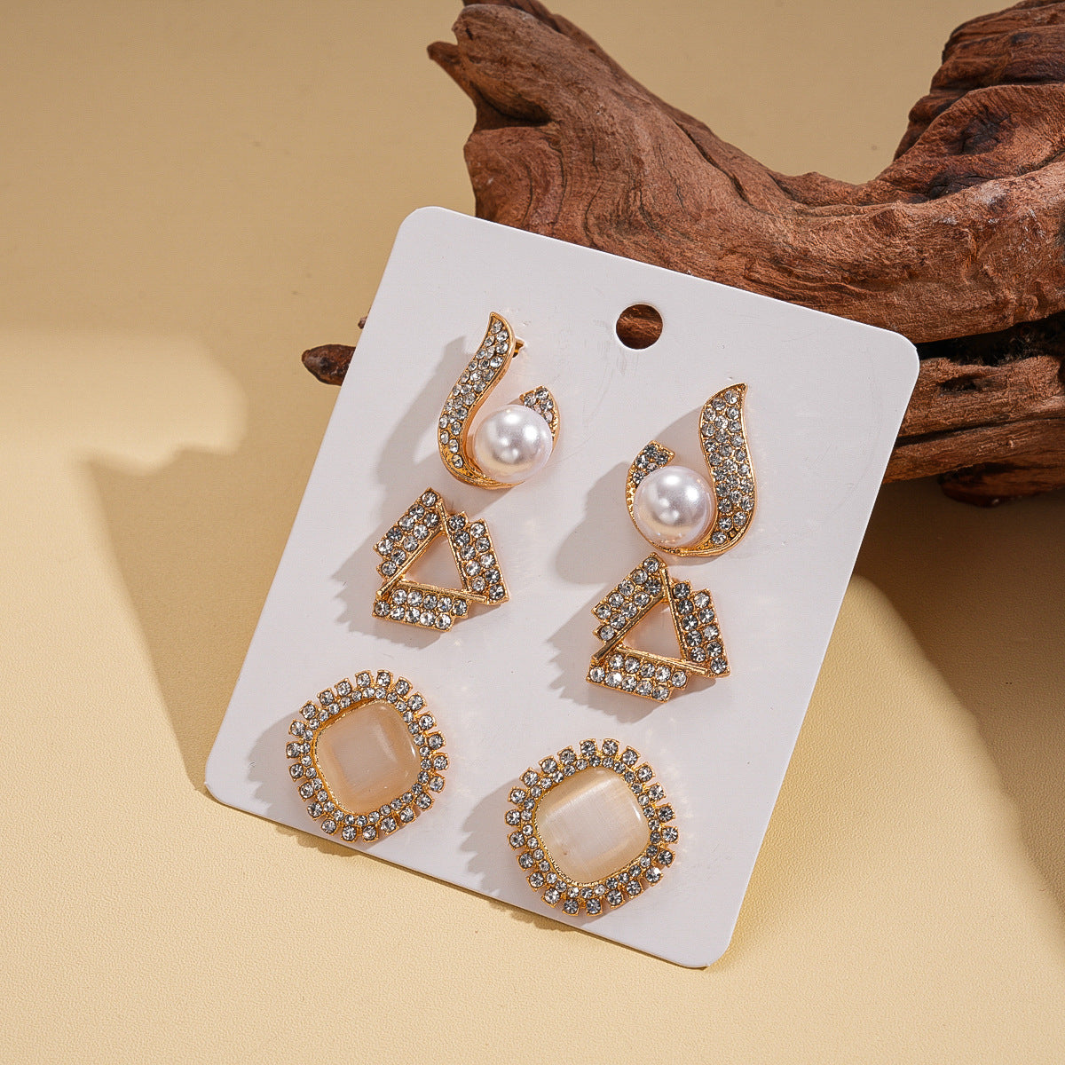 Women's Round Flower Pearl Light Luxury High-grade Earings Earrings