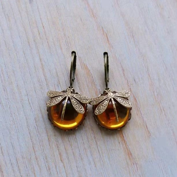 Women's Retro Compact Dragonfly Pattern Moonstone Rings