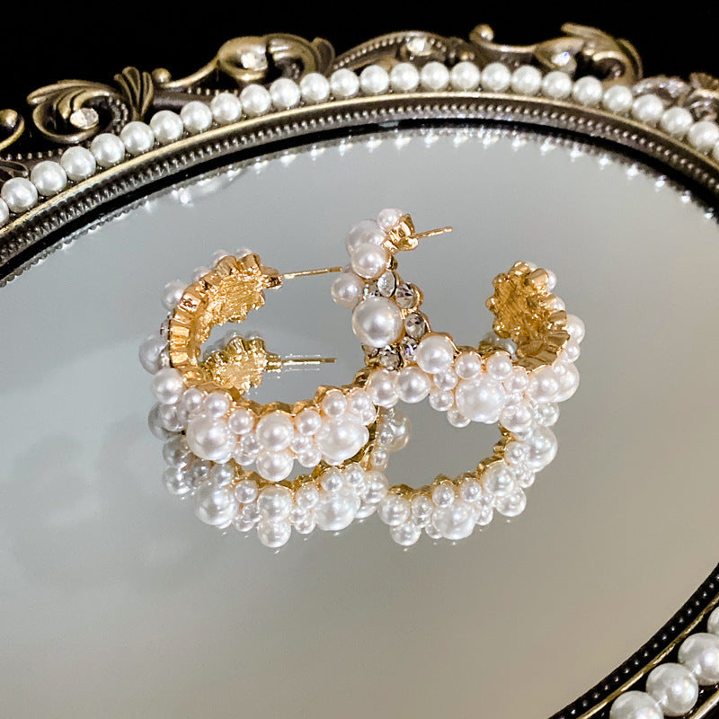 Women's Pearl Flower Fashionable High-grade French Entry Earrings
