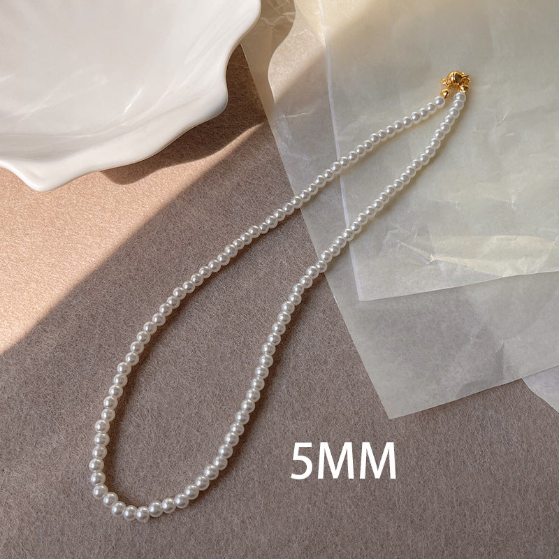 Women's Pearl Vintage Magnetic Buckle Beaded Clavicle Necklaces