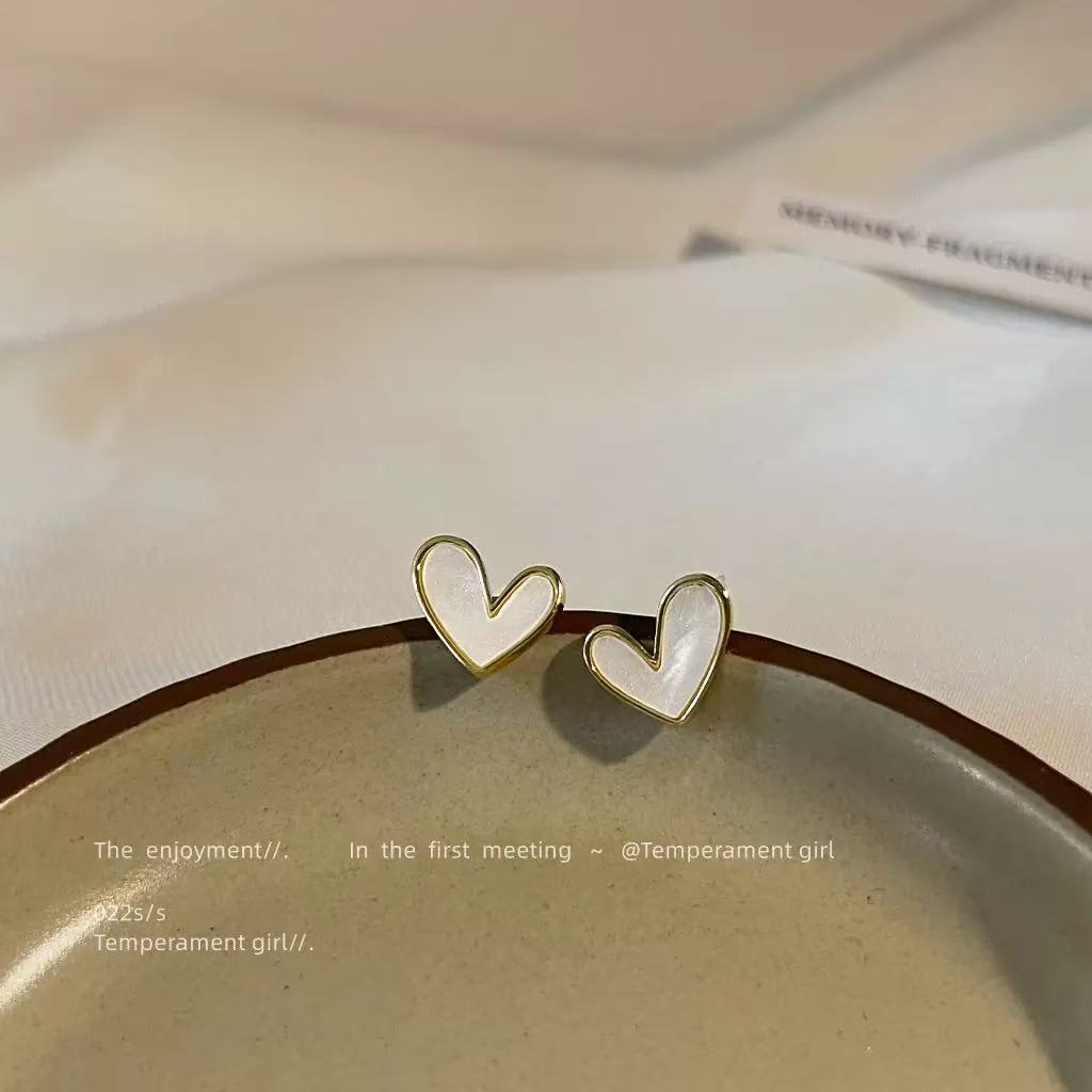Women's Pair Cross Mirror Classic Fashion Simple Love Heart High-grade Earrings