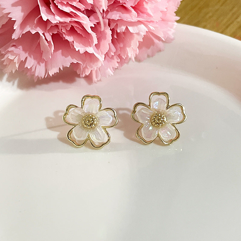 Sier Needle Shell Flower Hollow Ear Female Temperament Stylish Simple Stud Earrings