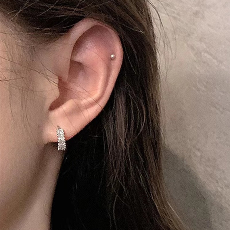 Women's Refined Rhinestone Ear High-grade Clip Trendy Light Earrings