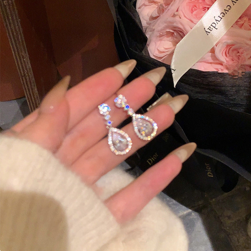 Refined Zircon Drop-shaped Female Light Luxury Minority Stud Earrings