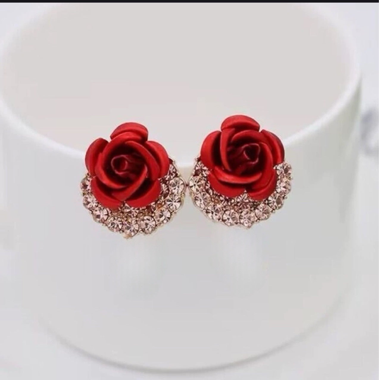 Women's Rose Fashion Refined Grace High-grade Simple Full Diamond Exquisite Light Earrings