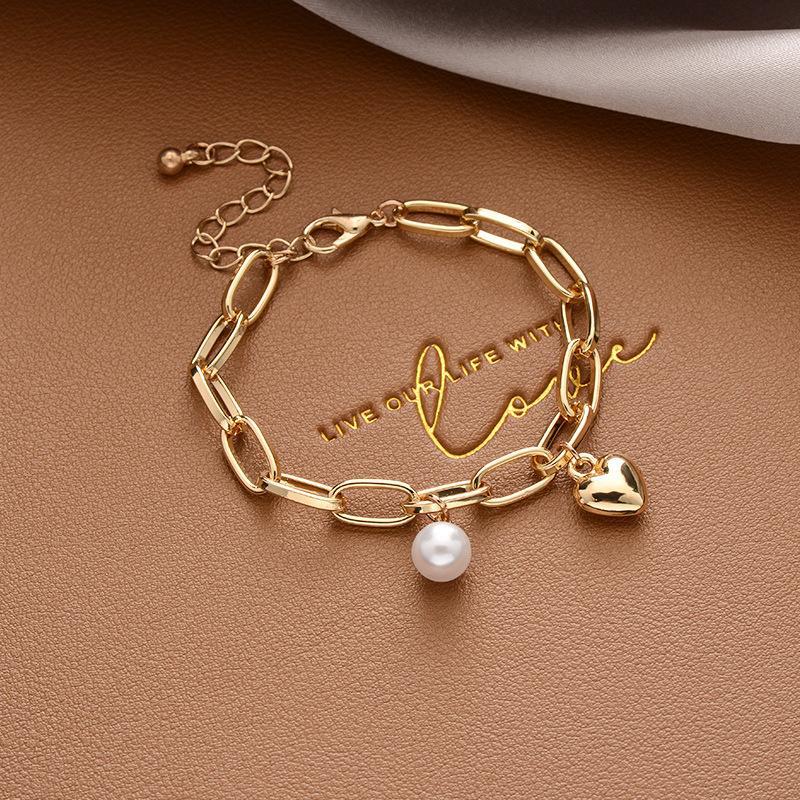 Women's Korean Pearl Simple Design Light Luxury Bracelets