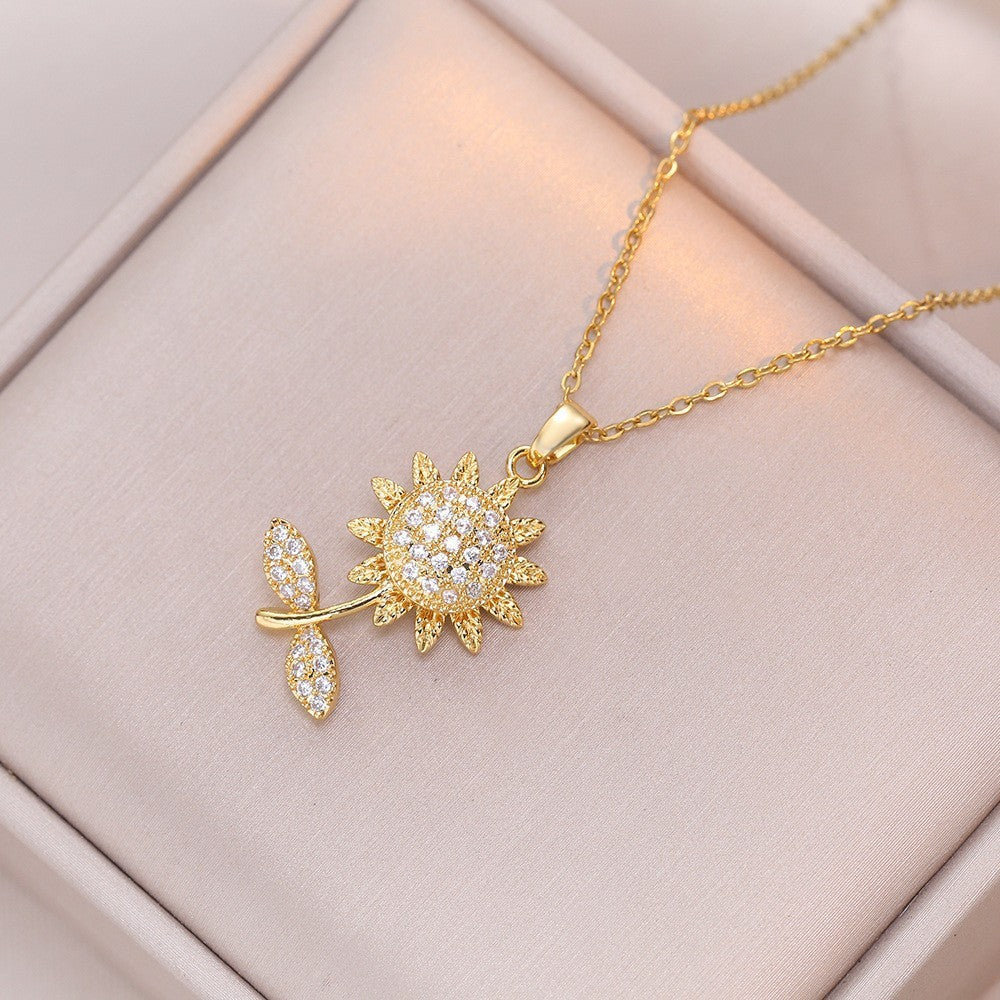 Female Minority Fashion Design Rotating Bauhinia Zircon Flower Necklace