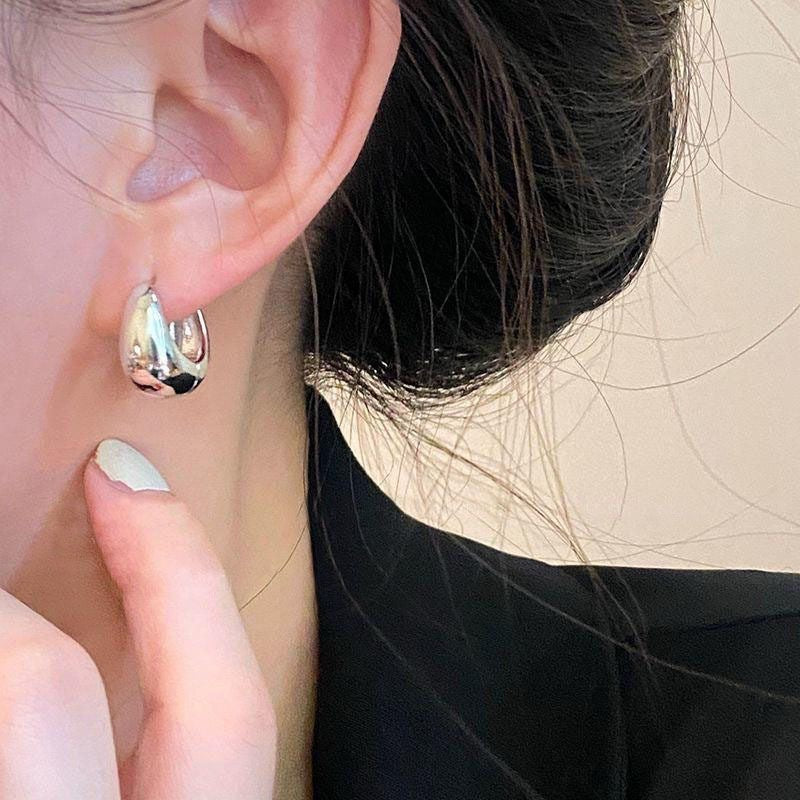 Golden Water Drop Ear Light Luxury Sense Rings