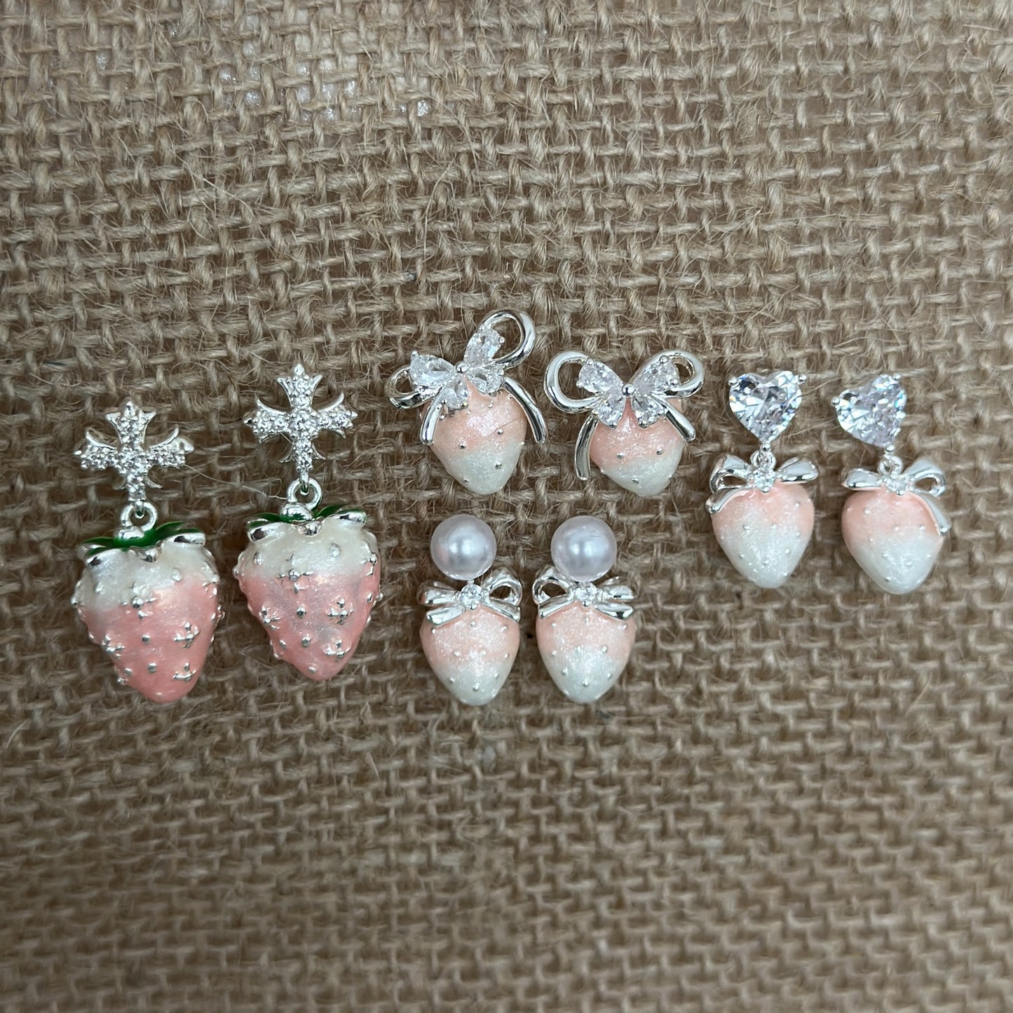 Pink Drip Glazed Three-dimensional Strawberry Female Exquisite Sweet Fashion Trend Earrings