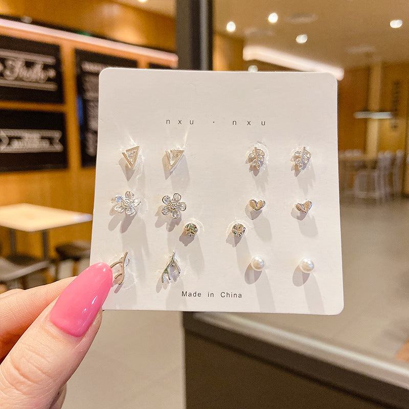 Women's Korean Style Metal Alloy Pearl High-grade Long Stall Light Stud Earrings