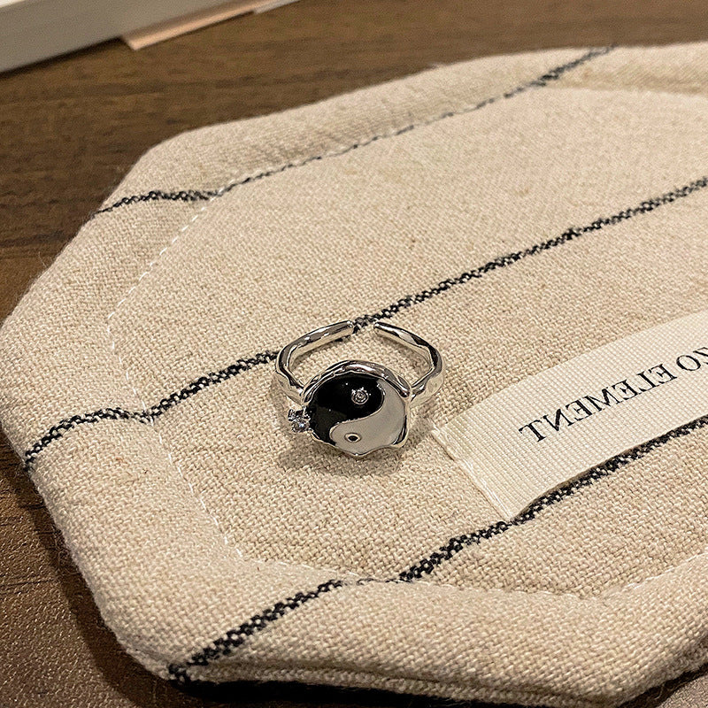 Deep Sweet Cool Chessboard Black White Grid Lazy Rings