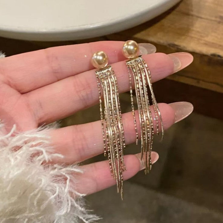 Women's Exaggerated Geometry Metal Circle Tassel Light Luxury High-grade Elegant Ear Earrings
