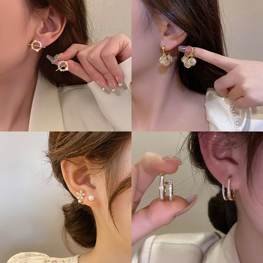 Women's Niche Design Simple Rhinestone High-grade Temperament Earrings