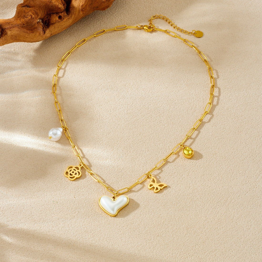 Steel Love Gold-plated Flowers Butterfly Imitation Necklaces