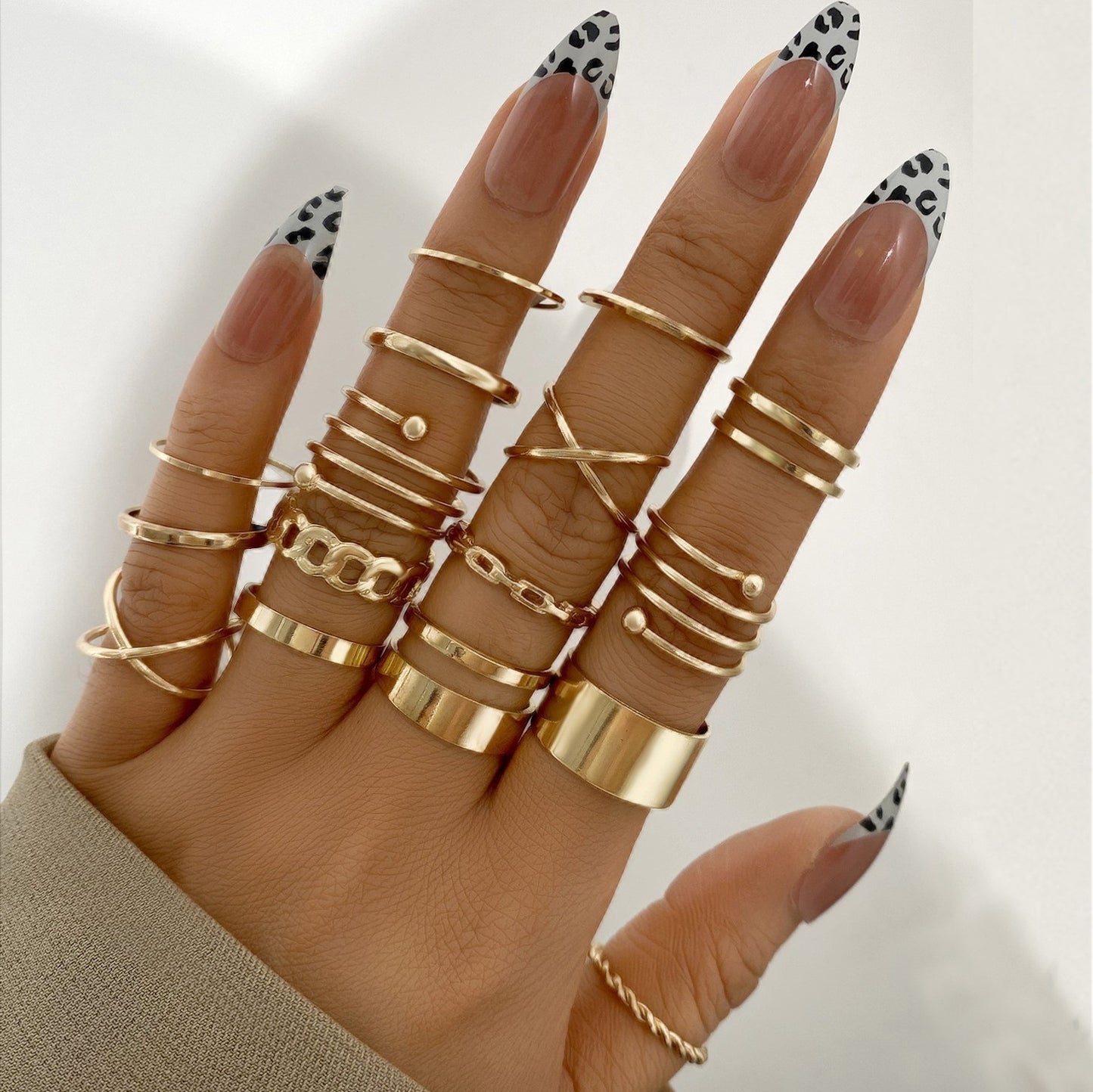 Women's Butterfly Loving Heart With Opening Fashion Rings