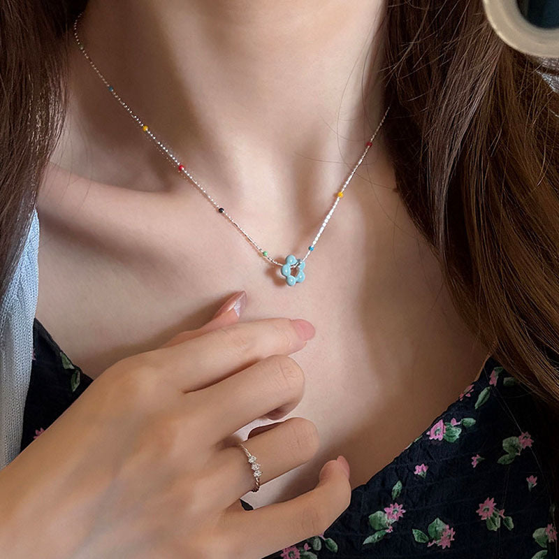 Women's Light Luxury Minority Twin Glaze Flowers Fresh Stylish Retro Minimalism Necklaces