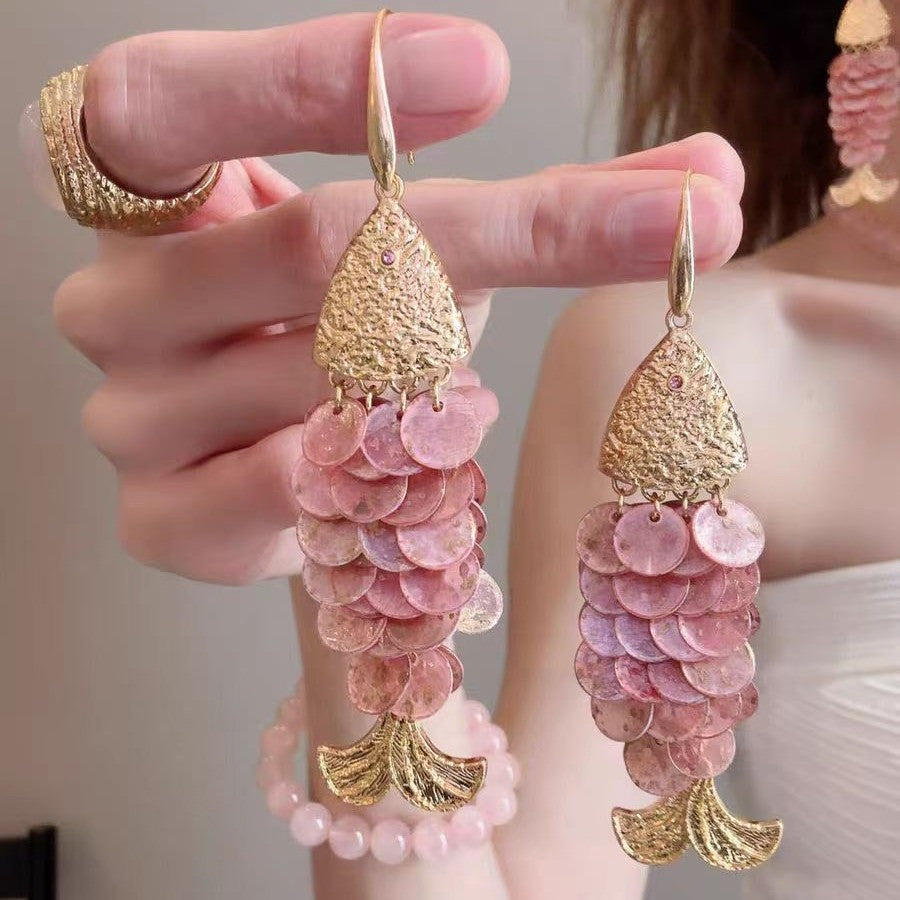 Women's Ancient Gold Pink Shell Small Fish Ear Hook Antique Unique Rings