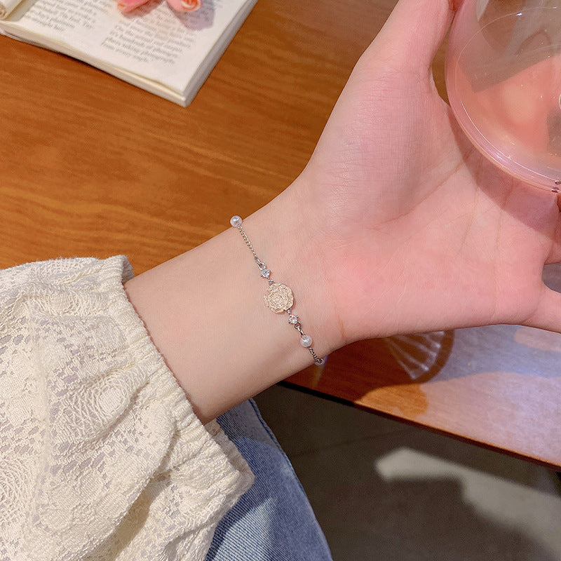 Women's Light Luxury Minority Retro Camellia Fashionable Design Sense Crystal Bracelets