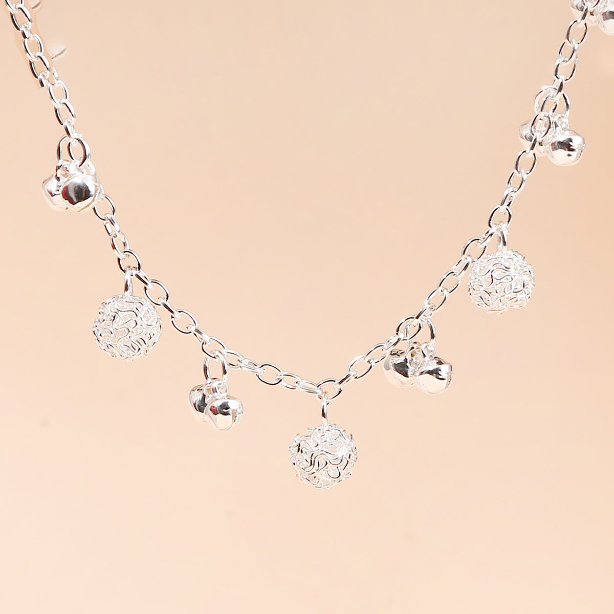 Women's Scenic Spot Imitation Sier Hollow Ball Bell Bracelet