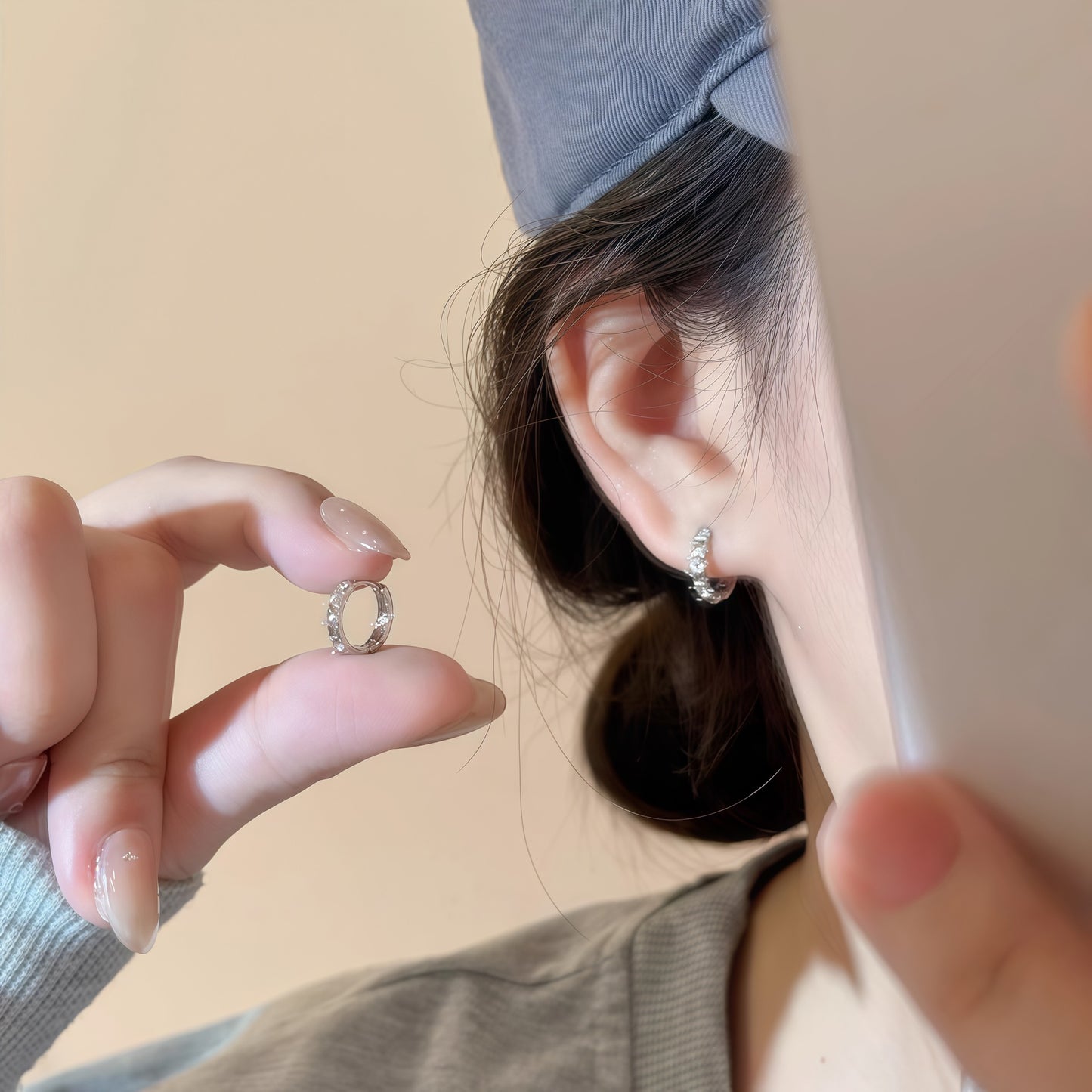 Women's Style Sparking Zirconium Simple Light Luxury High-grade Ear Design Exquisite Earrings