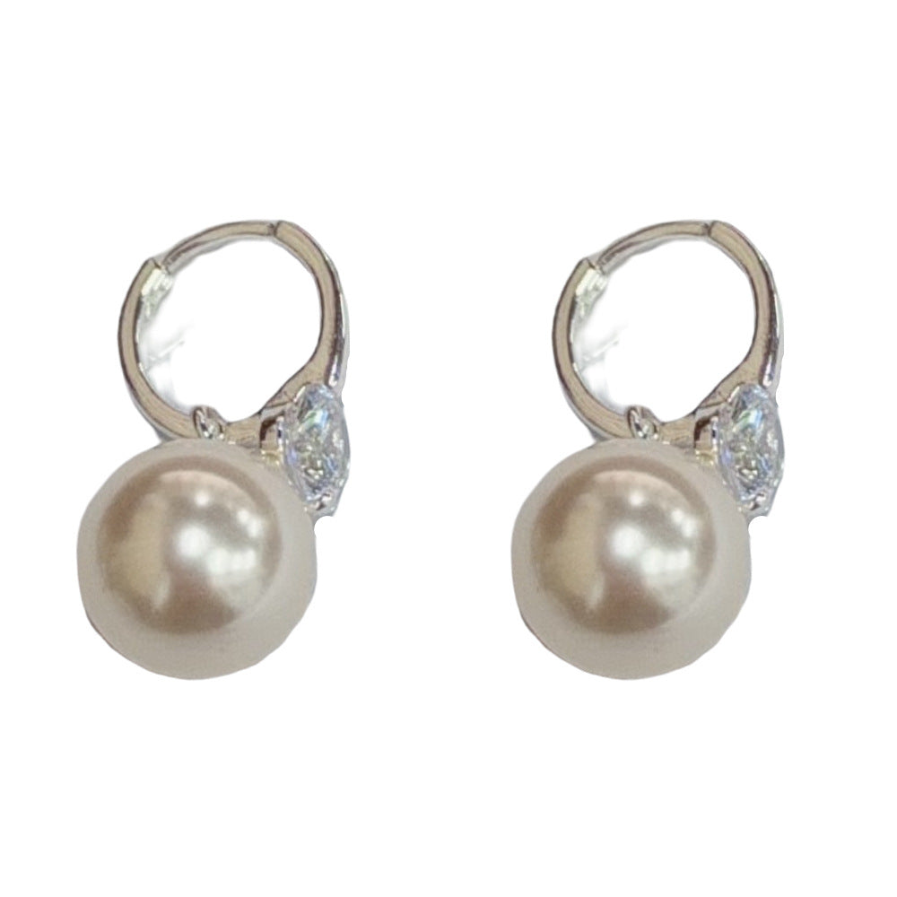 Women's Minimalist Design Thick Sier Zircon Pearl Clip Temperament Entry Lux Rings
