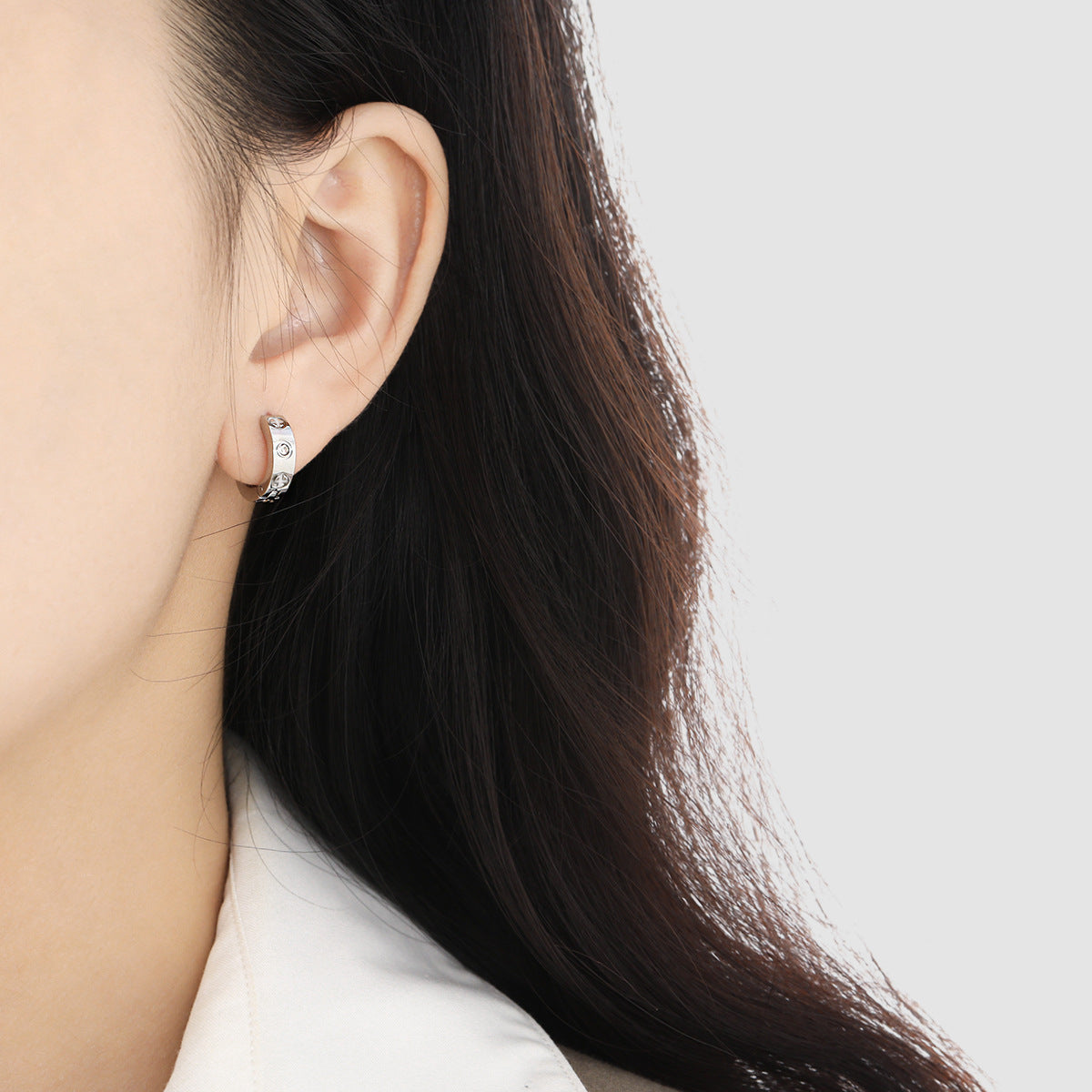 Women's Light Luxury Minority Card Home Rhinestone Fashion Unique Gold-plated High Earrings
