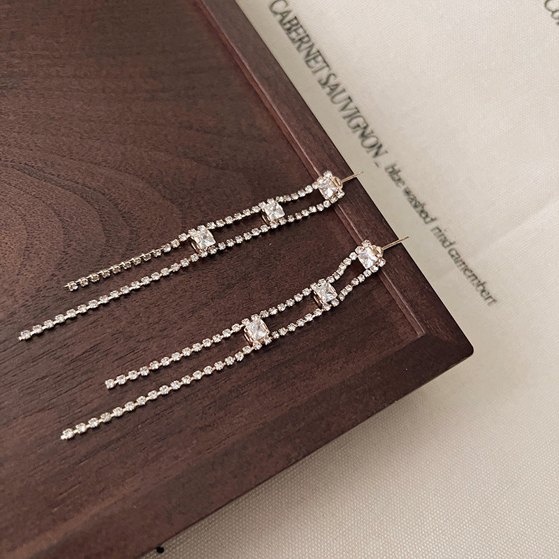 Style Pearl Tassel Female Fashion Temperament Earrings