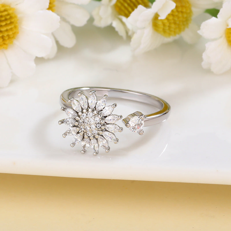 Daisy Flower Spinning Female Anxiety Opening Decompression Rings
