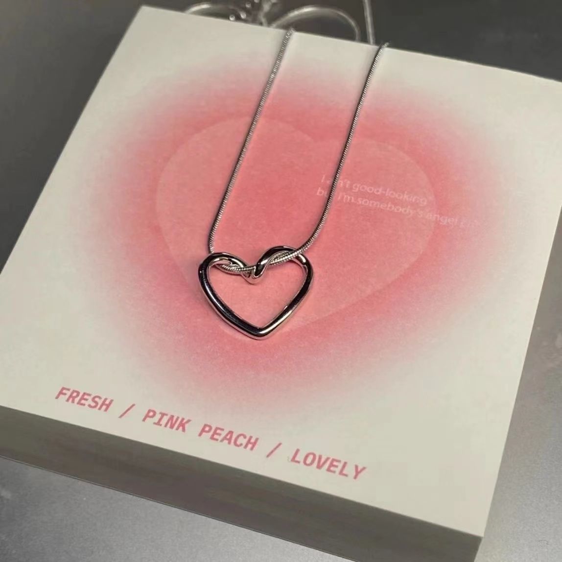 Value Fashion Special Interest Light Luxury Clavicle Chain Girlfriend Necklace