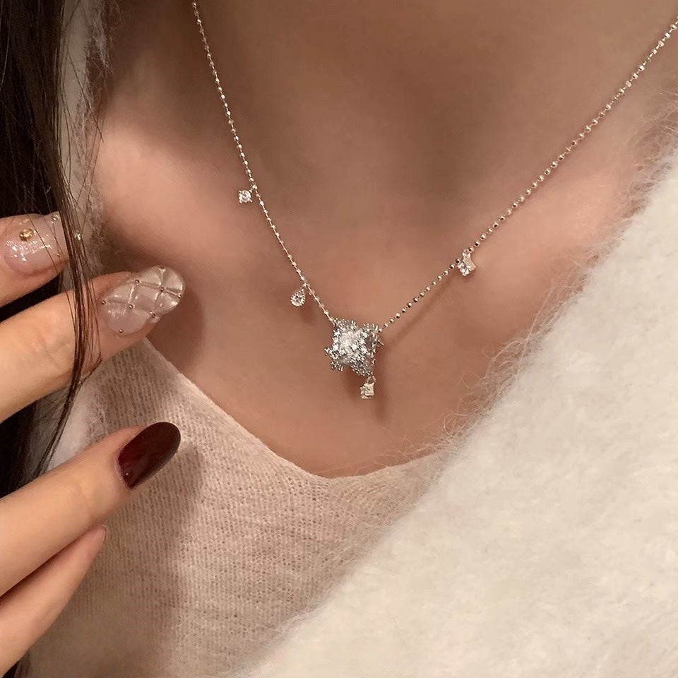 Women's Sier Light Luxury High-grade Design Clavicle Necklaces