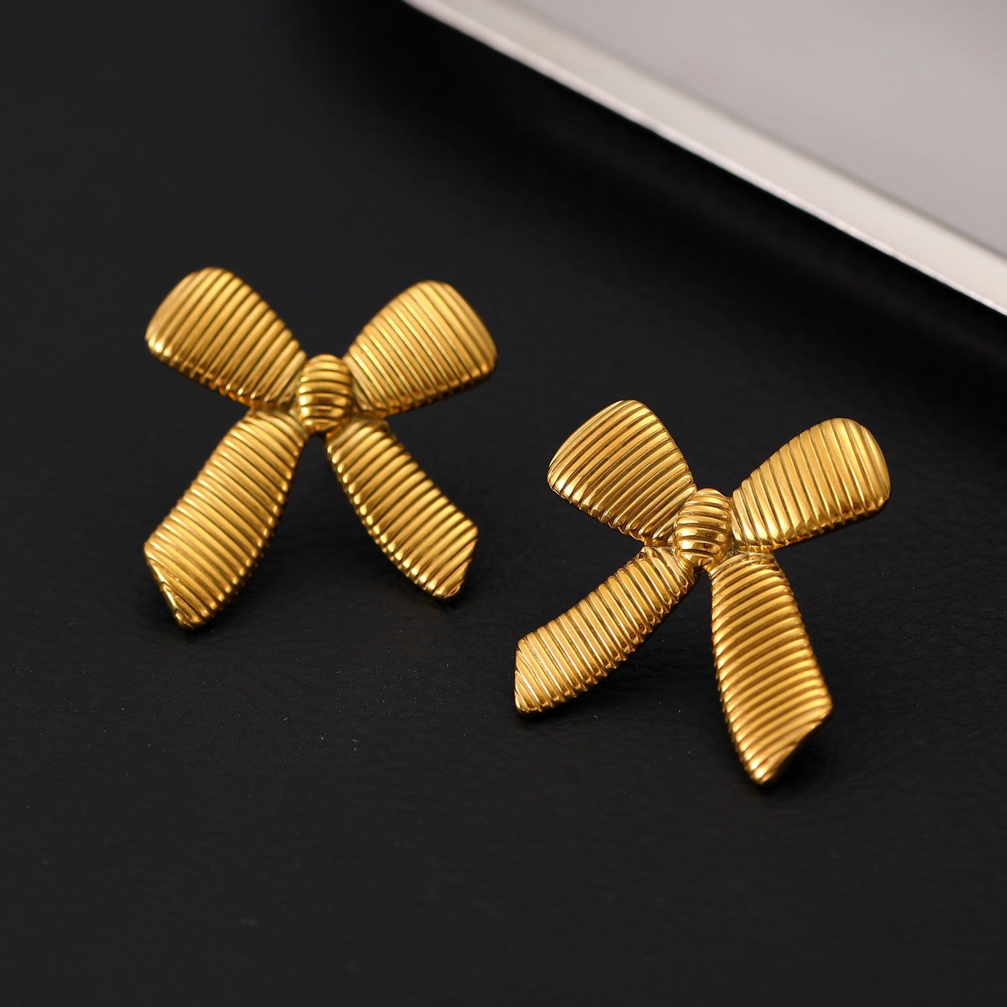 Women's Bow Stainless Steel Light Luxury High-grade Earrings