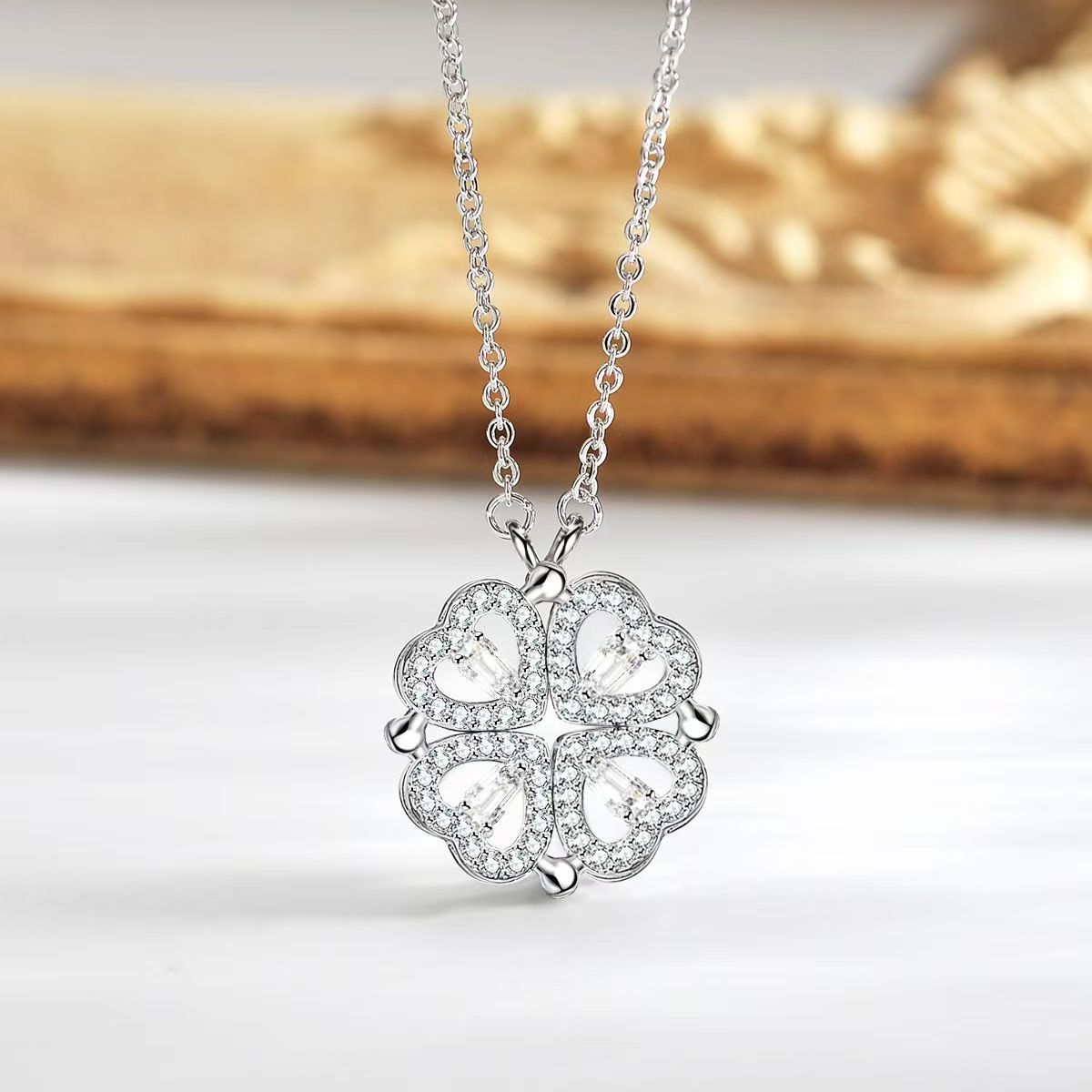Women's Changeable Heart-shaped Four-leaf Flower Hollow For Fashion Necklace