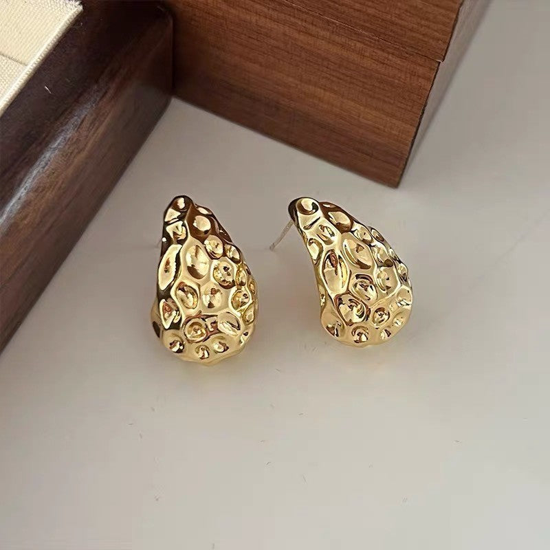 Women's Retro Aloofness Style Geometric Irregular Gold Niche Design Rings