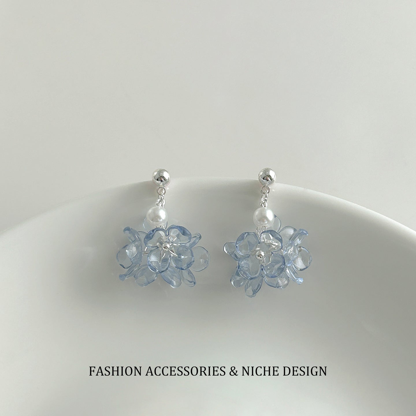 Pearl Flower Light Luxury Minority Design Earrings