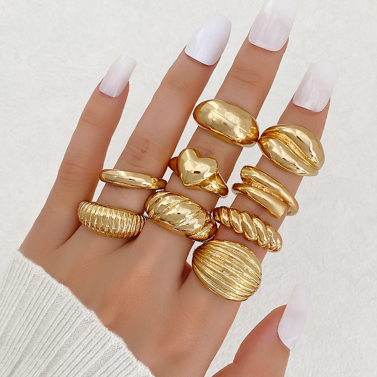 Women's Exaggerated Personalized Gold Irregular Oval Heart-shaped Open Rings