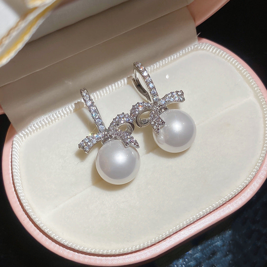 Women's Style Refined Zircon Flower Pearl Light Luxury High-grade Ear Earrings