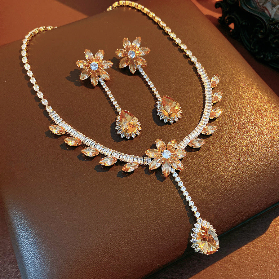 Elegant Drop Round Light Luxury Minority Necklaces