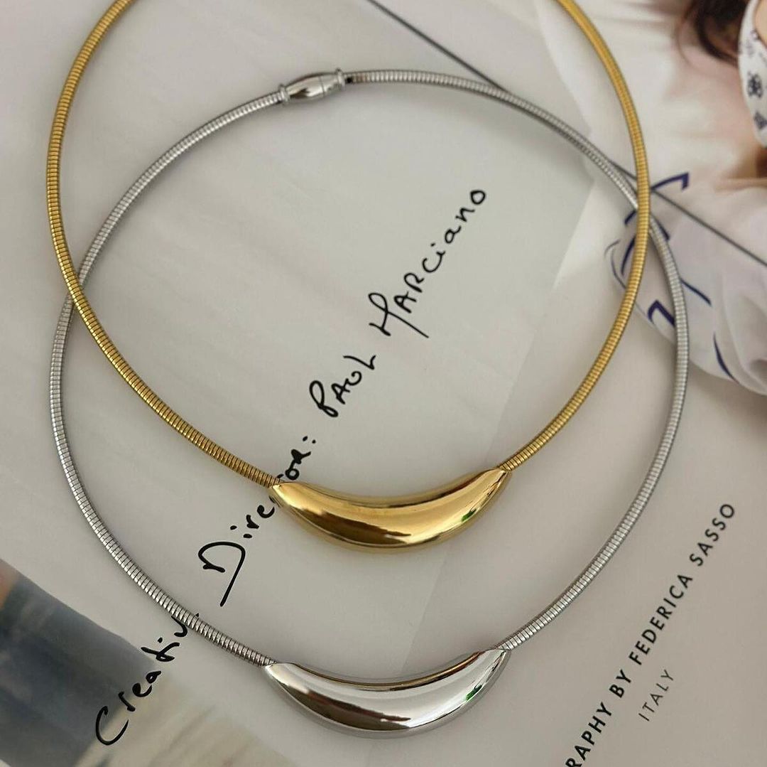 Women's French Retro Simple Temperament Stainless Steel Necklace