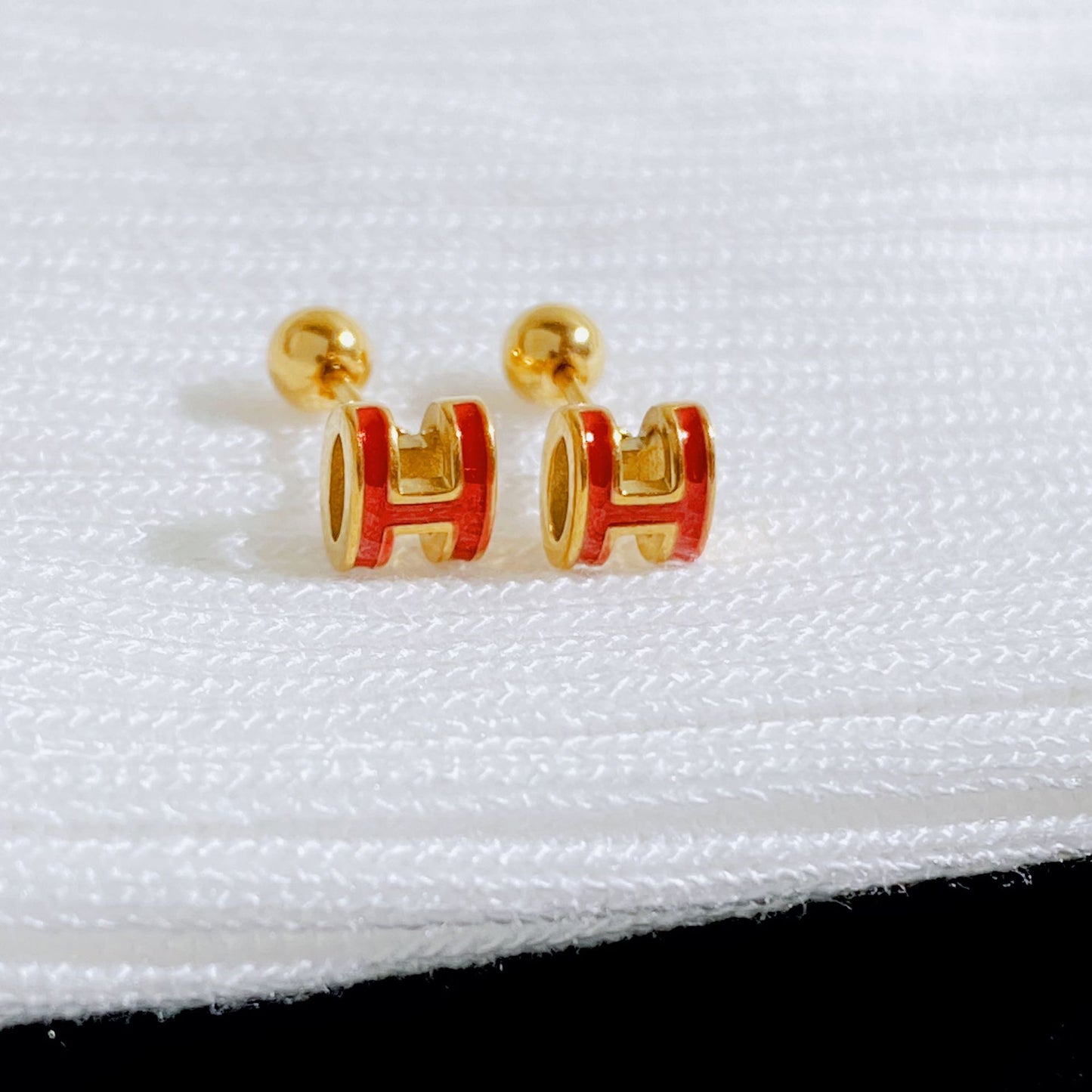 Women's Steel Screw Ear Bone Simple Elegant Earrings