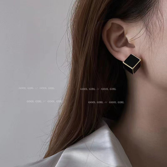 Women's Fashion Simple Three-dimensional Square Sier Needle Earrings