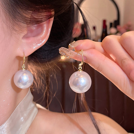 Joker Large Pearl Female Commuter Niche High Stud Earrings