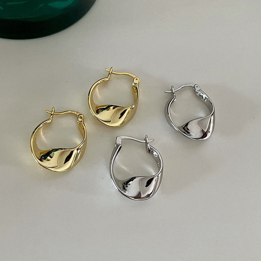 Women's Fashion High Sense Metal Glossy Surface Bracelets