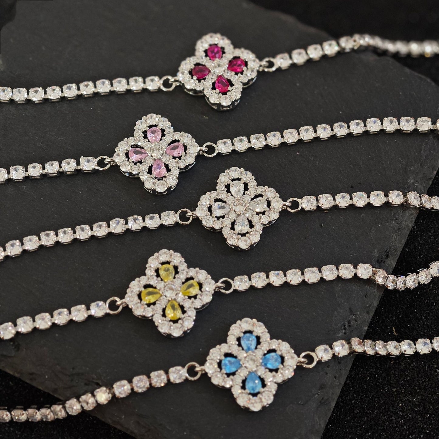Minority Full Diamond Snowflake Hand Cold Bracelets