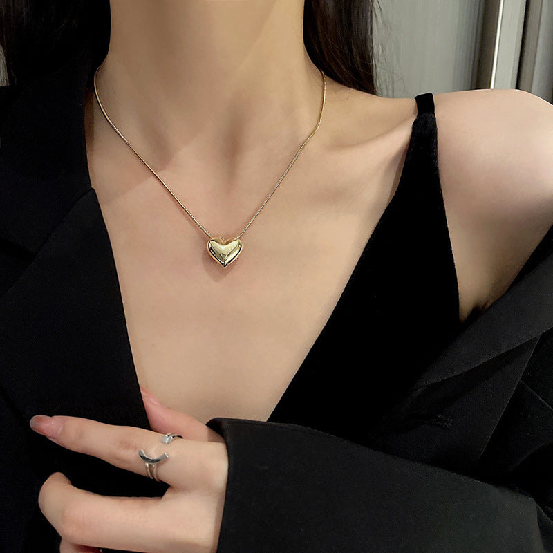 Style Niche Design Minimalist Glossy Heart-shaped Collarbone Light Necklaces