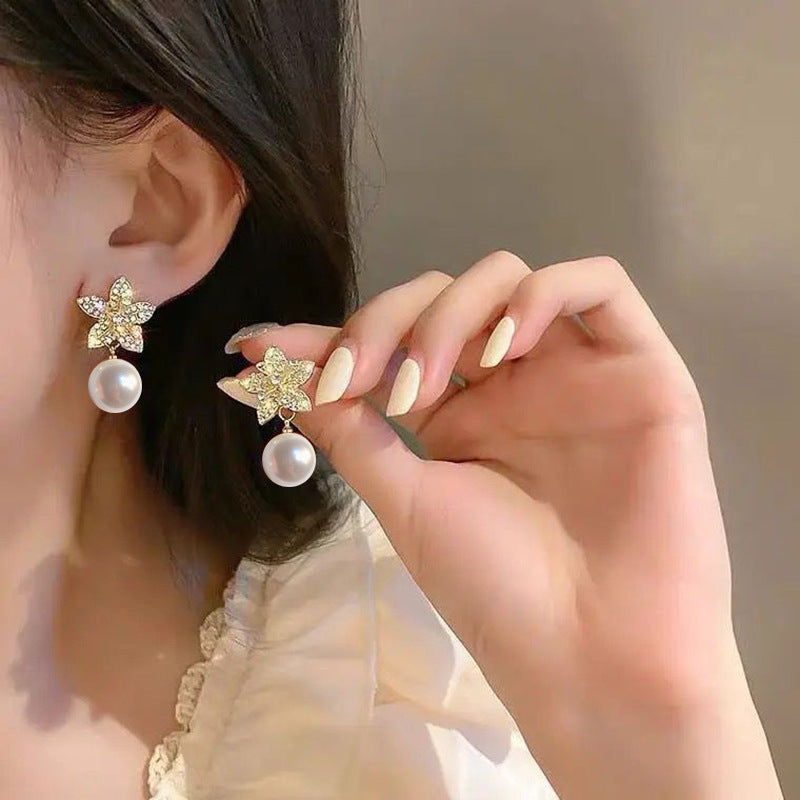 Petals Artificial Pearl Fairy Temperamental Elegant Graceful Three-dimensional Earrings