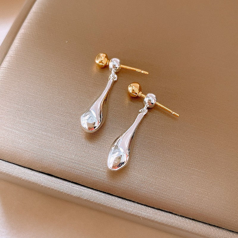 Sier Needle Metallic Hollow Flower Fishtail Pearl High-key Dignified Earrings