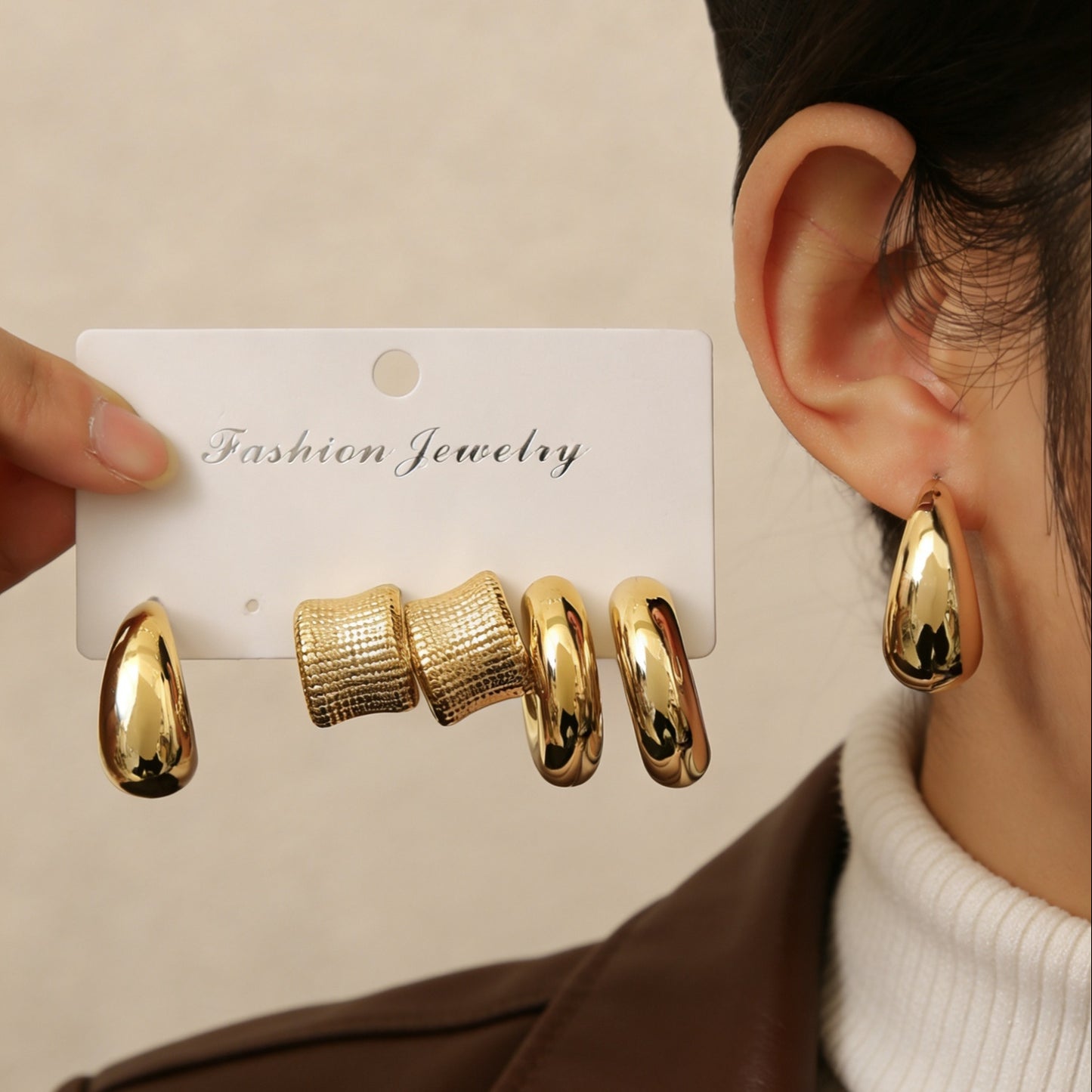 Women's Gold Geometric Fashionable High Sense Combination Earrings