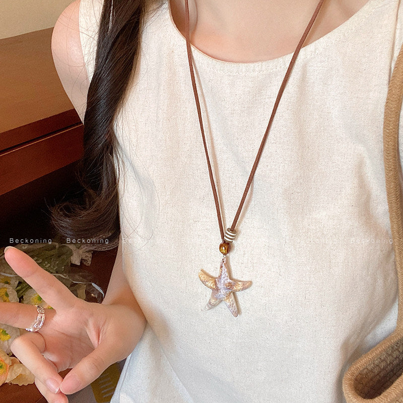 Women's Flower For Light Luxury Minority Design Vintage Sweater Chain Everyday Necklace